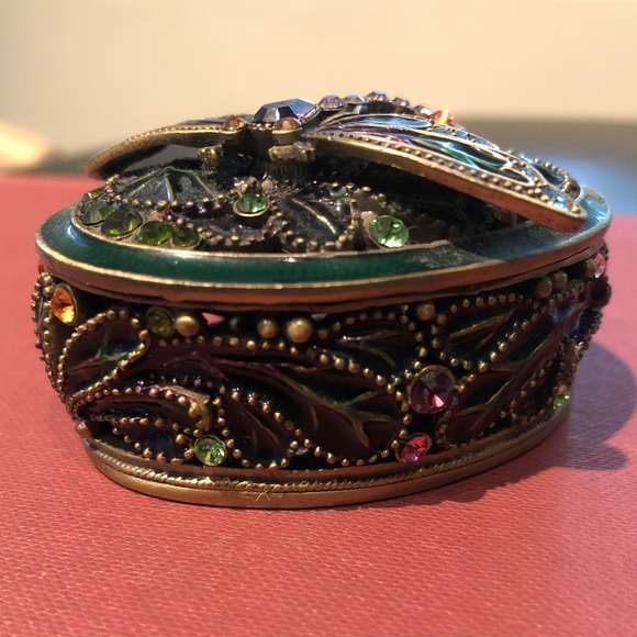 ❌SOLD❌ Swarovski Crystal Jewelry Box: Dragonfly - Picture 5 of 10